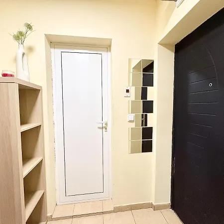 Gustav Urban Apartament Warna